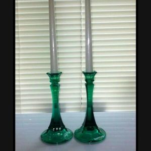 🚨WARNING IN PHOTOS. Rare Emerald Vintage Lancaster Indiana Glass Candle Holders